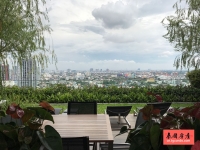 曼谷“工业风”阁楼高层公寓The Lofts Ekkamai