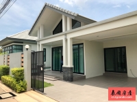 泰国芭提雅超大私家泳池别墅出售 Patta Village