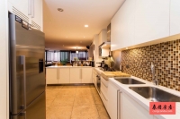 泰国曼谷通罗Thong Lor超大高层豪宅：The Habitat